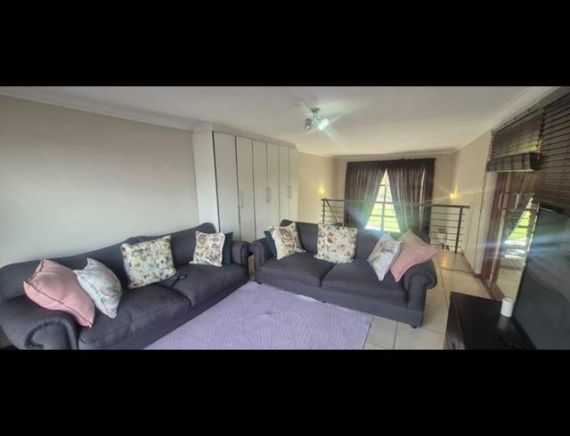 3 BEDROOM TOWNHOUSE FOR SALE IN NOORDHEUWEL